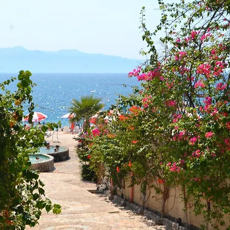 15 Bougainville Villa *