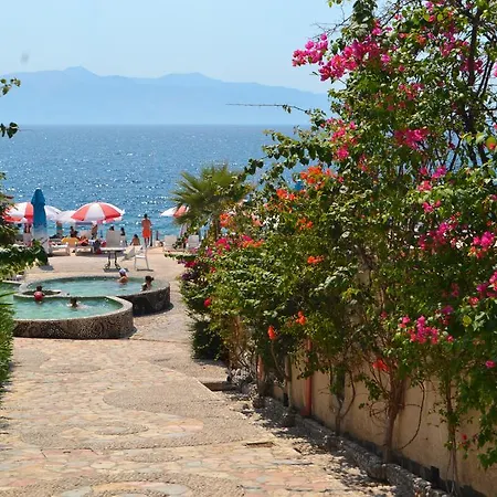 15 Bougainville Villa Sarandë